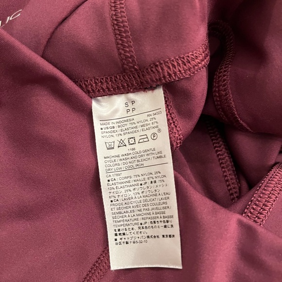 Like New Banana Republic high rise workout leggings - Picture 4 of 6